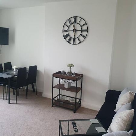 Apartment In Failsworth Манчестър Екстериор снимка